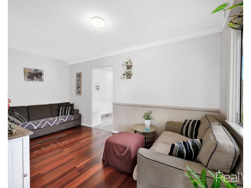 12 Lloyd Street, Walkervale QLD 4670
