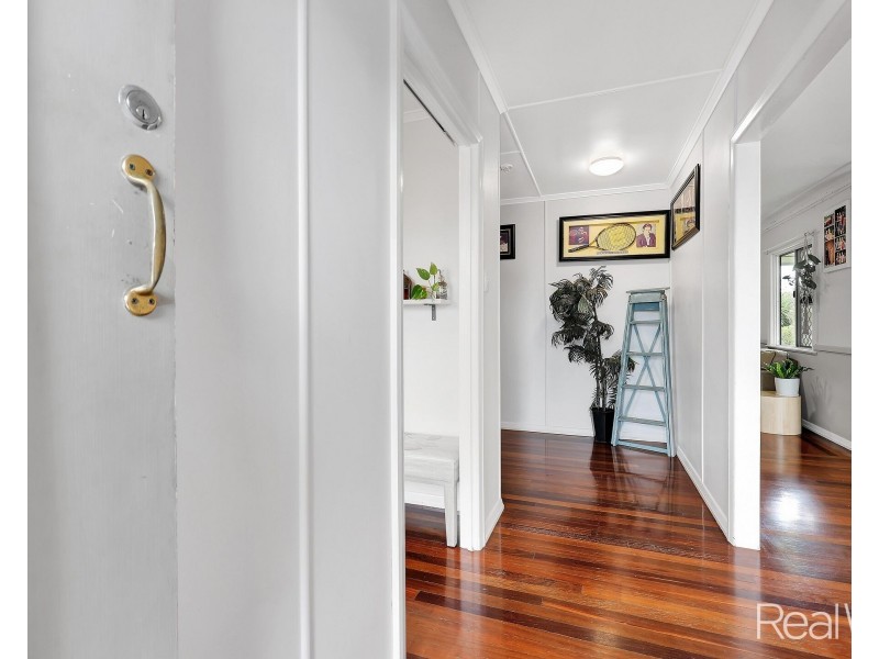 12 Lloyd Street, Walkervale QLD 4670