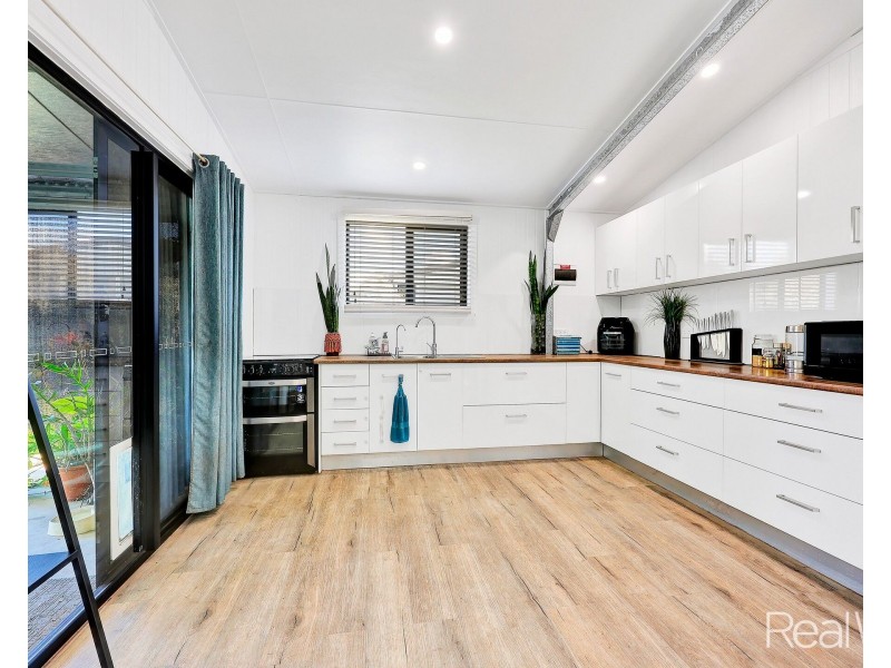13 Pelican Way, Woodgate QLD 4660
