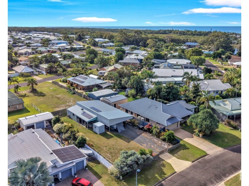 13 Pelican Way, Woodgate QLD 4660