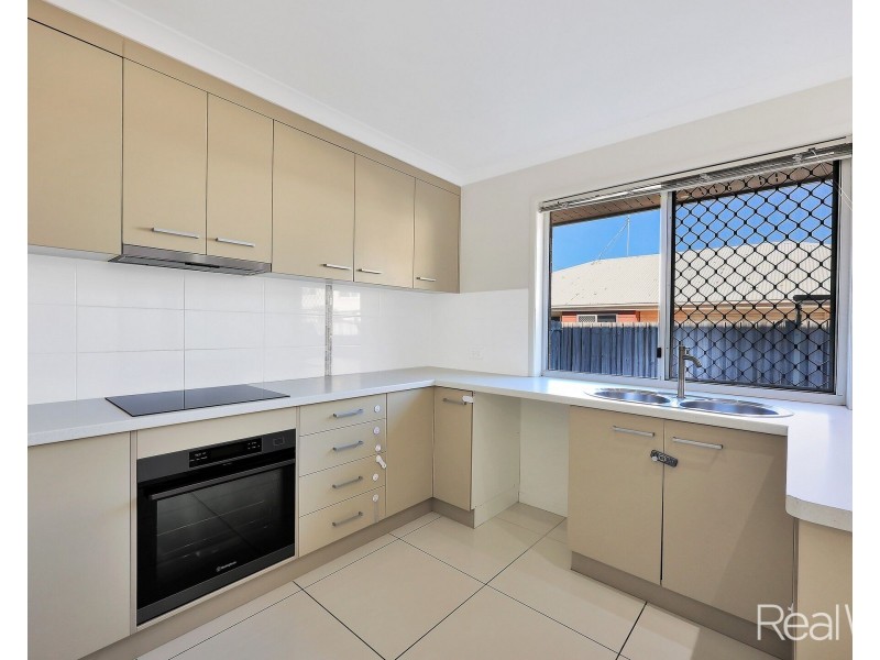 2/99 Woondooma Street, Bundaberg West QLD 4670
