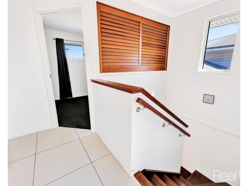 2/99 Woondooma Street, Bundaberg West QLD 4670