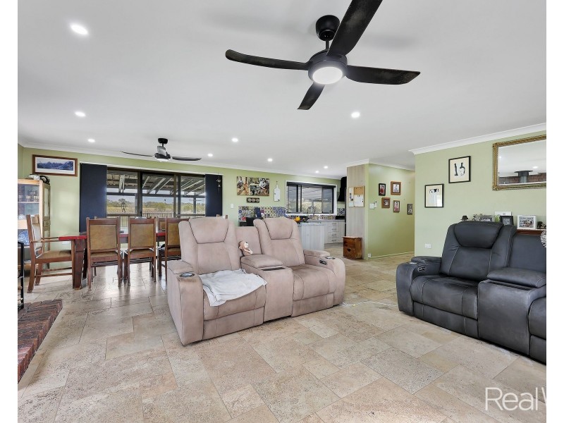 629 Lindemans Road, Moore Park Beach QLD 4670