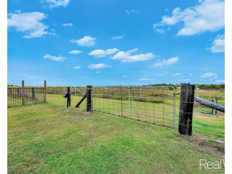 629 Lindemans Road, Moore Park Beach QLD 4670