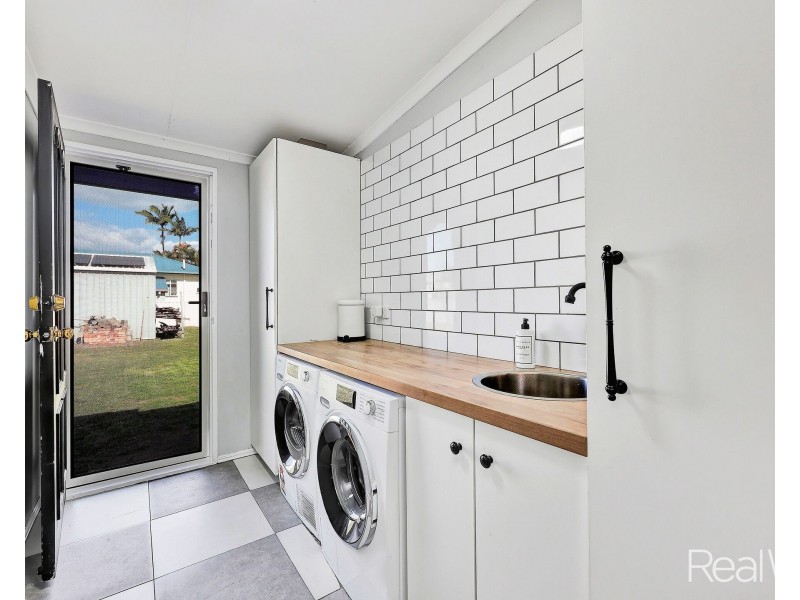 2 Lewis Street, Kepnock QLD 4670