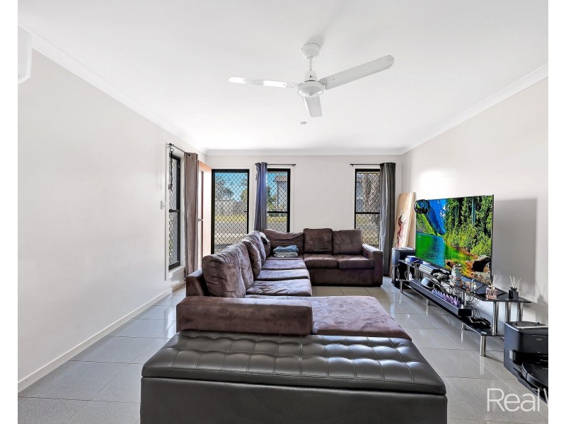 2/53 Duffy Street, Millbank QLD 4670