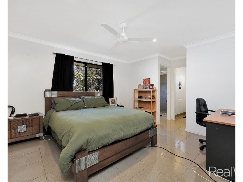 2/53 Duffy Street, Millbank QLD 4670