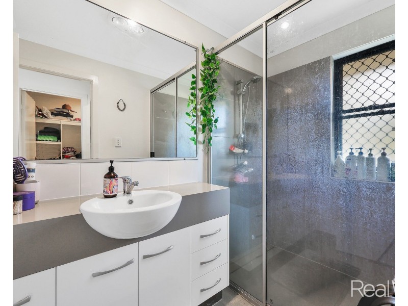 2/53 Duffy Street, Millbank QLD 4670