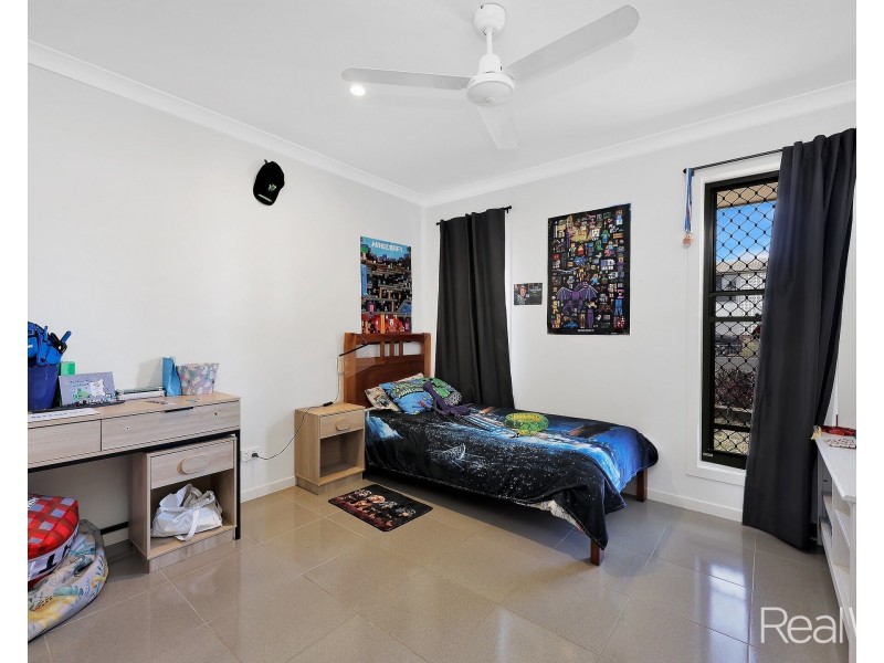 2/53 Duffy Street, Millbank QLD 4670