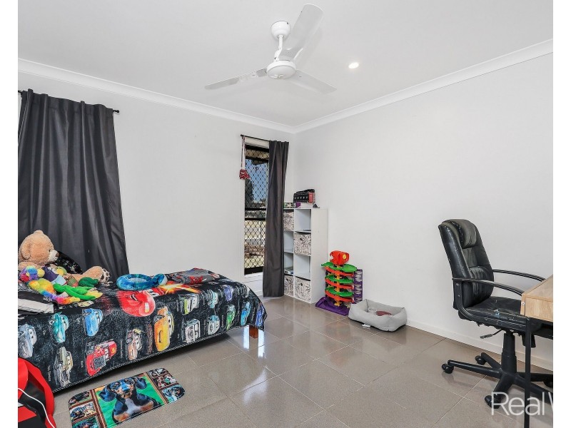 2/53 Duffy Street, Millbank QLD 4670
