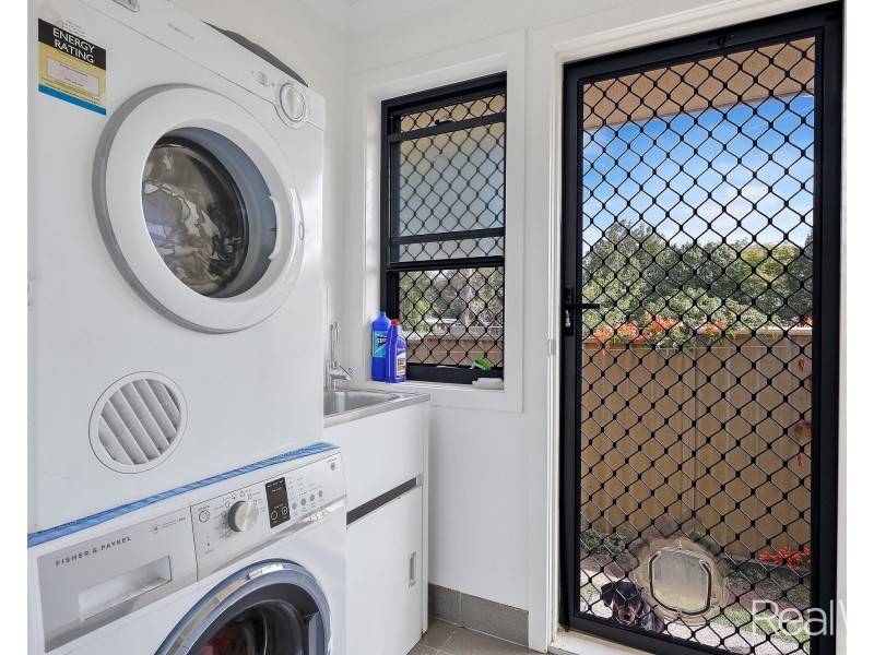 2/53 Duffy Street, Millbank QLD 4670