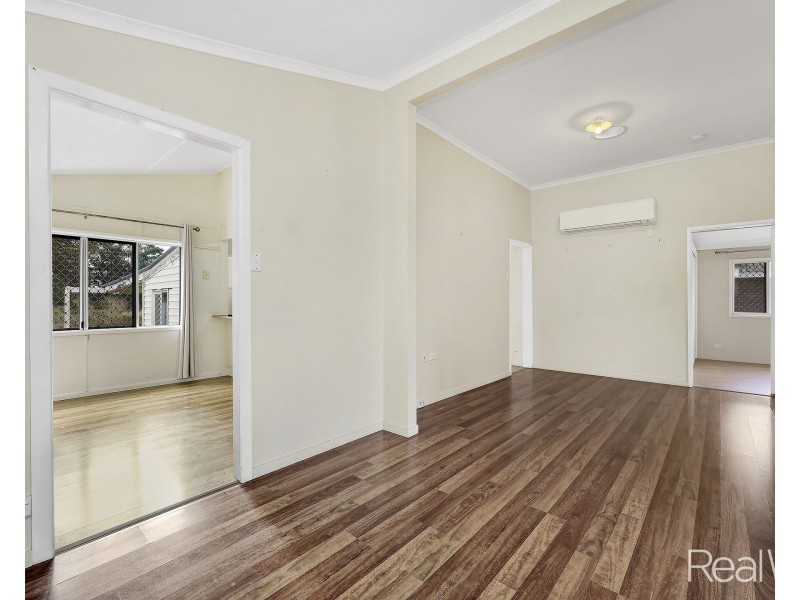 9 Lovers Walk, Thabeban QLD 4670