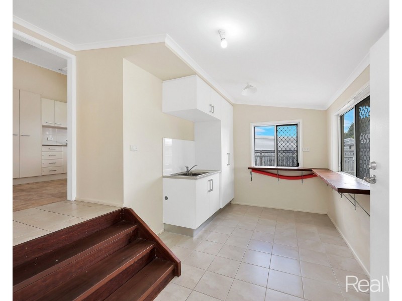 9 Lovers Walk, Thabeban QLD 4670