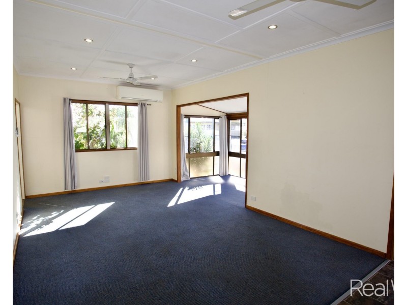2 Wainwright Street, Svensson Heights QLD 4670