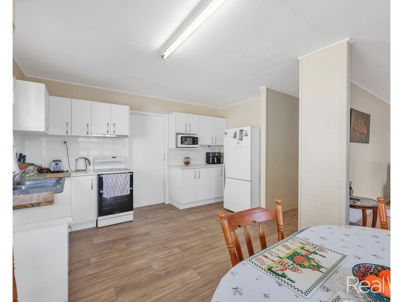 15 McVeigh Street, Kepnock QLD 4670