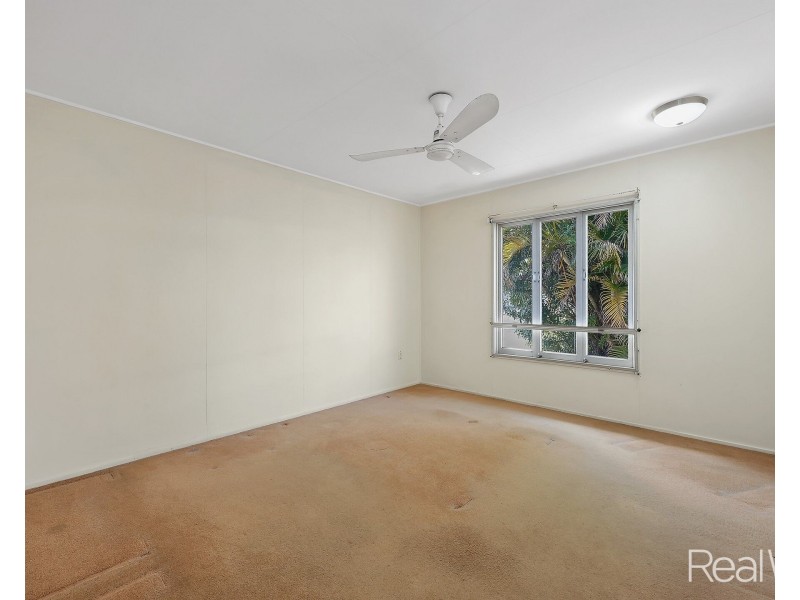15 McVeigh Street, Kepnock QLD 4670