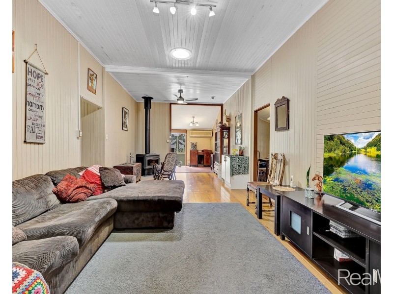 14 Woods Road, Sharon QLD 4670