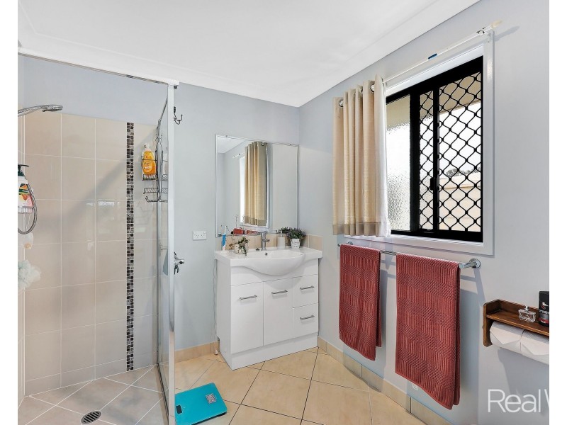73 Parklands Drive, Branyan QLD 4670