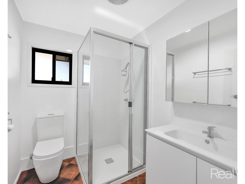 36 Avenell Street, Avenell Heights QLD 4670