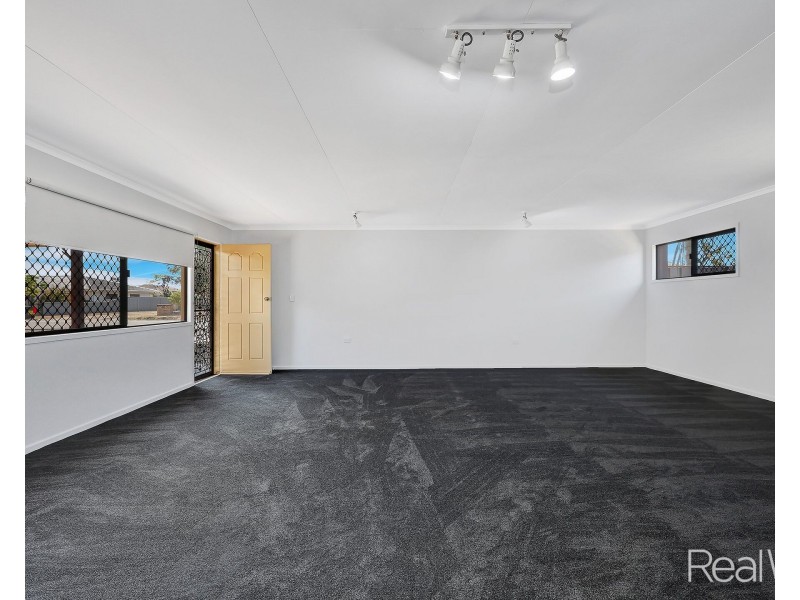 36 Avenell Street, Avenell Heights QLD 4670