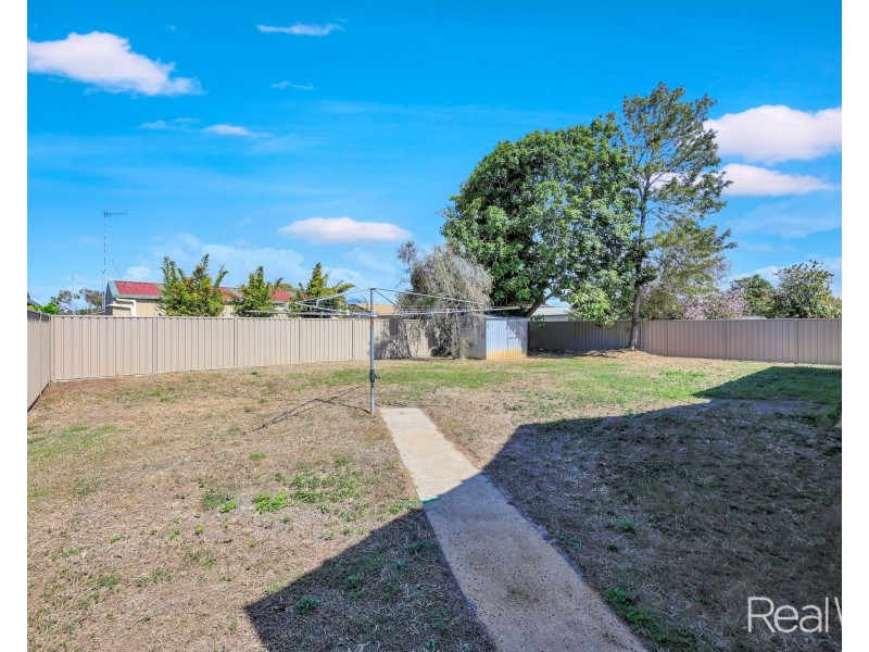 36 Avenell Street, Avenell Heights QLD 4670