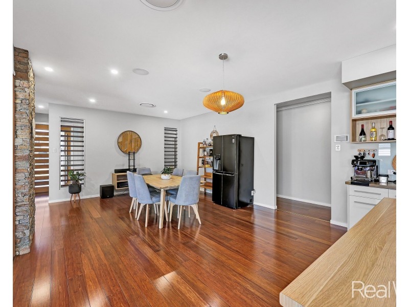 35 Sanctuary Drive, Ashfield QLD 4670