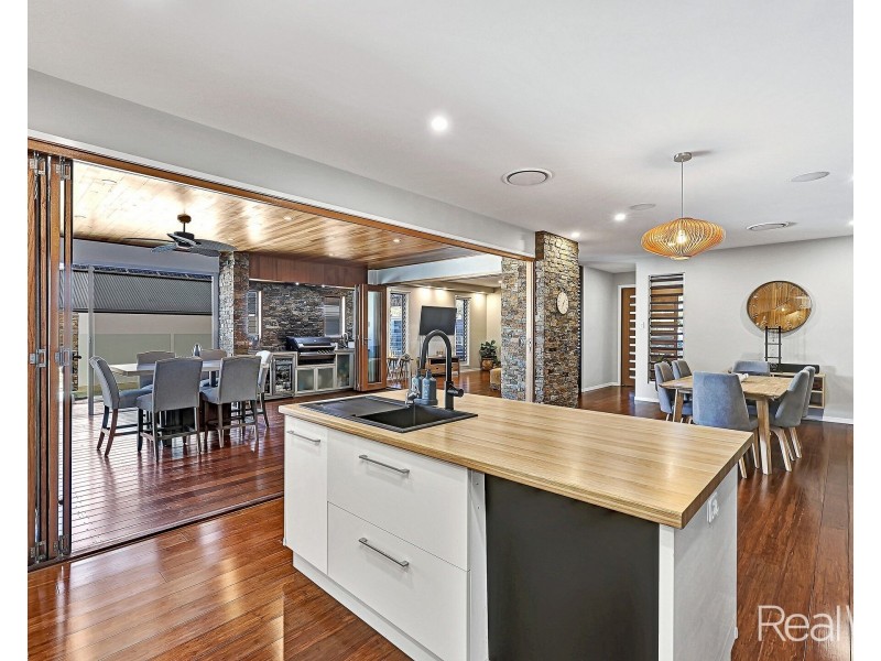 35 Sanctuary Drive, Ashfield QLD 4670