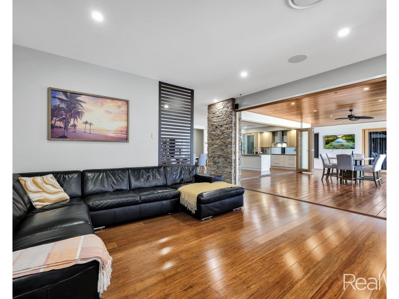 35 Sanctuary Drive, Ashfield QLD 4670
