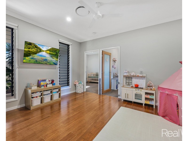 35 Sanctuary Drive, Ashfield QLD 4670