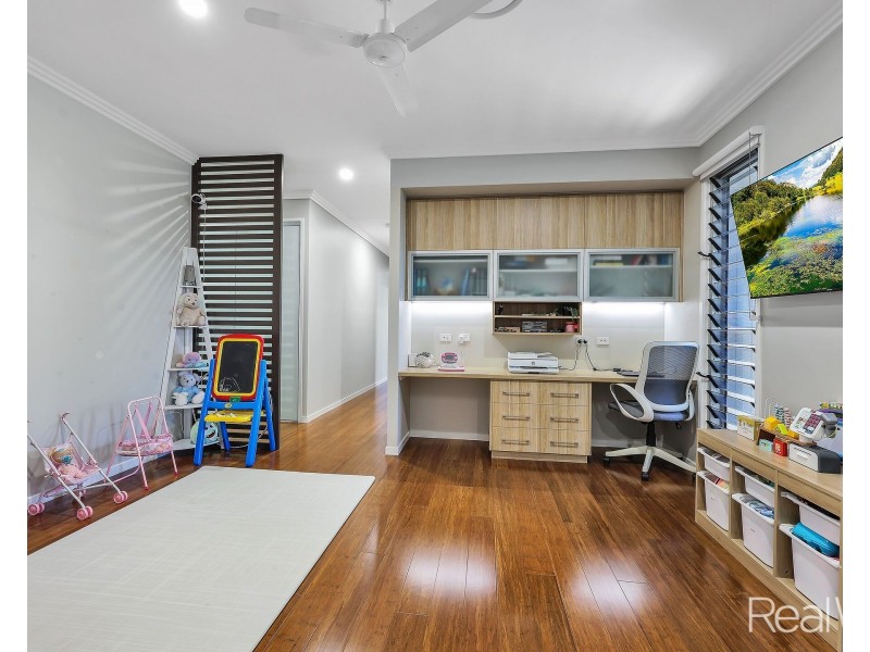 35 Sanctuary Drive, Ashfield QLD 4670