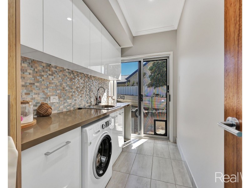 35 Sanctuary Drive, Ashfield QLD 4670
