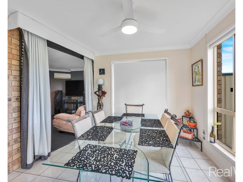 1 Belluna Crescent, Gooburrum QLD 4670