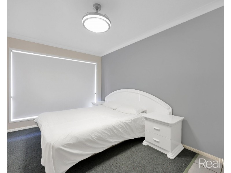 1 Belluna Crescent, Gooburrum QLD 4670