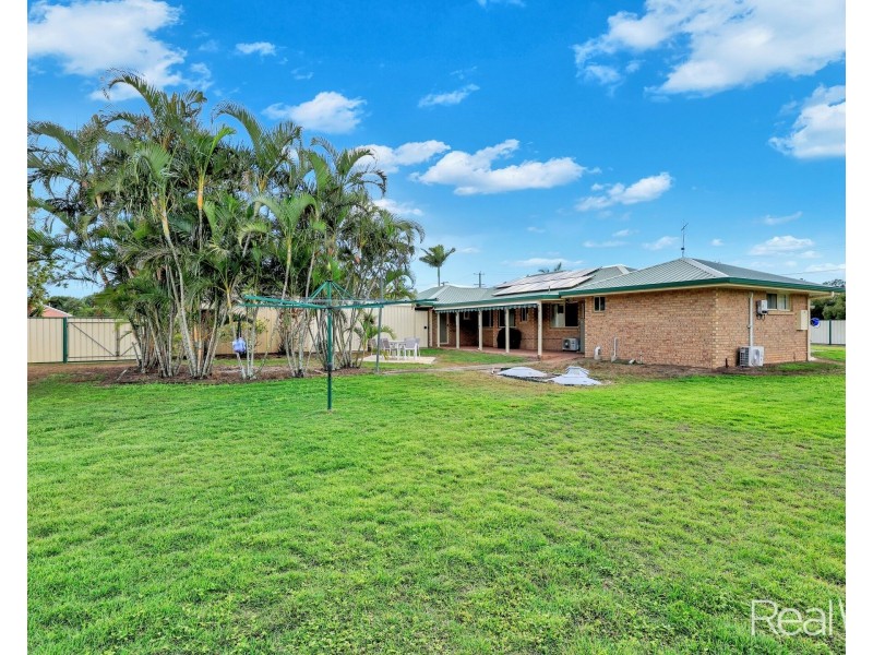 1 Belluna Crescent, Gooburrum QLD 4670