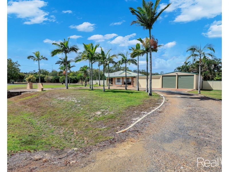 1 Belluna Crescent, Gooburrum QLD 4670