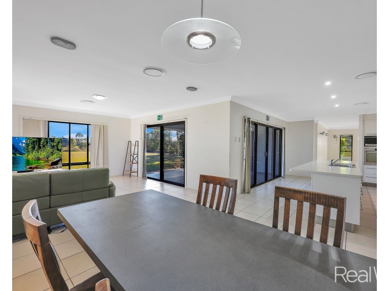 19 Rokeby Court, Branyan QLD 4670