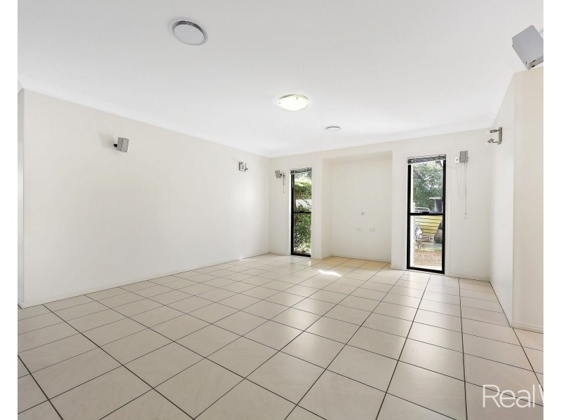 19 Rokeby Court, Branyan QLD 4670