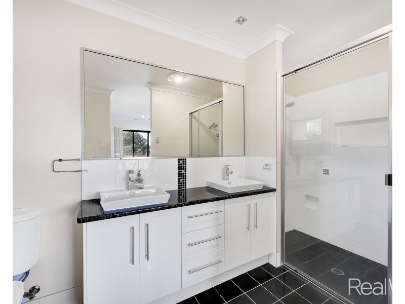 19 Rokeby Court, Branyan QLD 4670