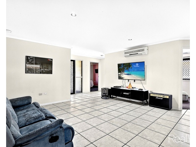 104 Clearview Avenue, Thabeban QLD 4670