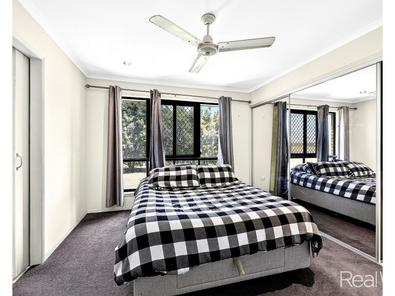 104 Clearview Avenue, Thabeban QLD 4670