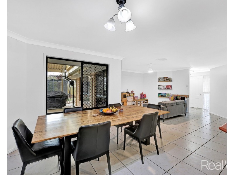 56 Pinto Avenue, Branyan QLD 4670
