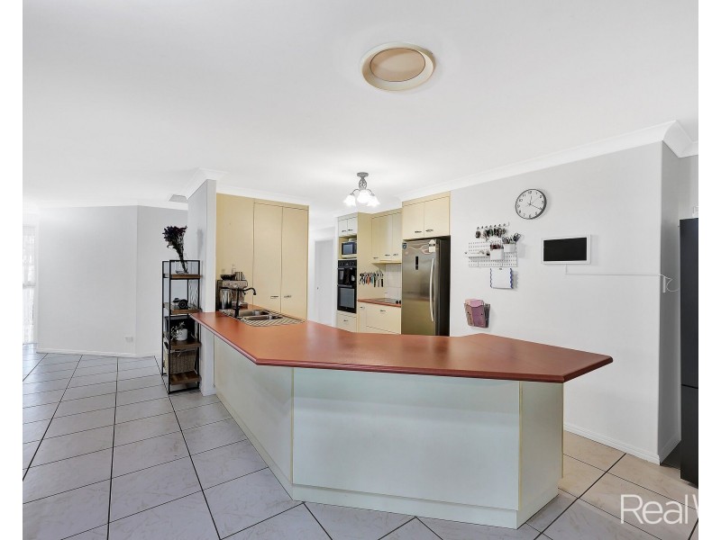 56 Pinto Avenue, Branyan QLD 4670