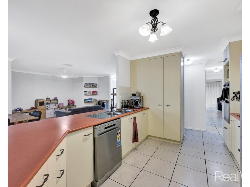 56 Pinto Avenue, Branyan QLD 4670