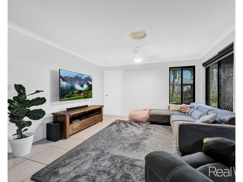 56 Pinto Avenue, Branyan QLD 4670
