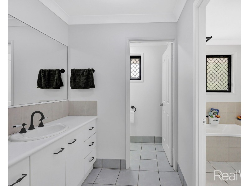 56 Pinto Avenue, Branyan QLD 4670