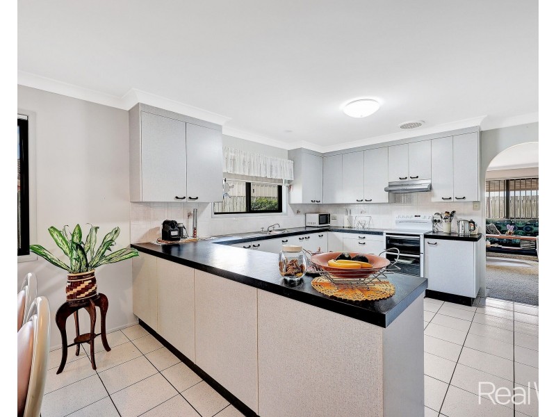 30 Cortes Drive, Thabeban QLD 4670