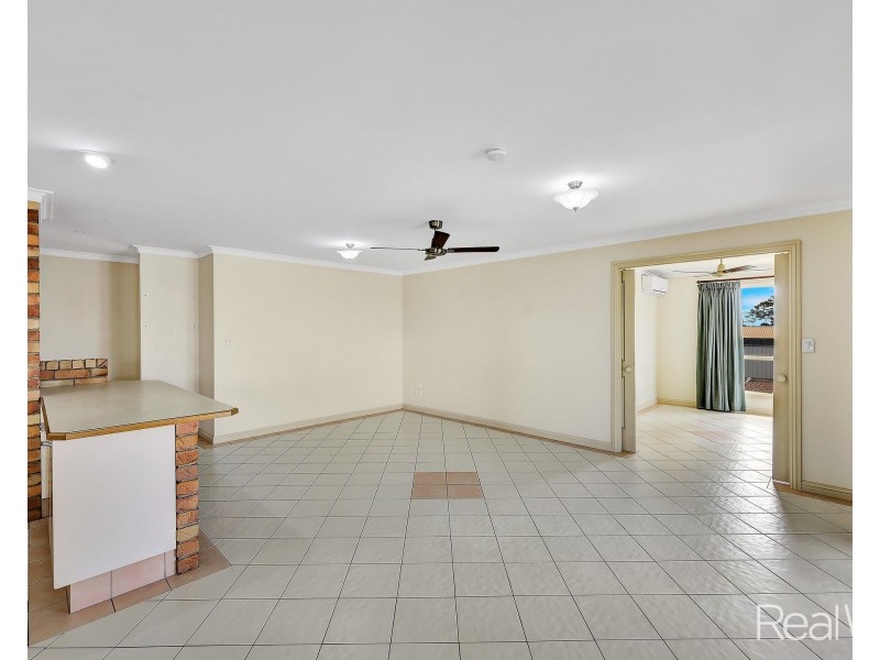 7 Laurel Street, Gooburrum QLD 4670