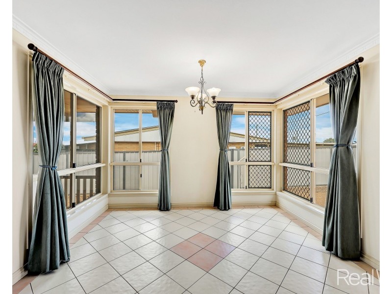 7 Laurel Street, Gooburrum QLD 4670