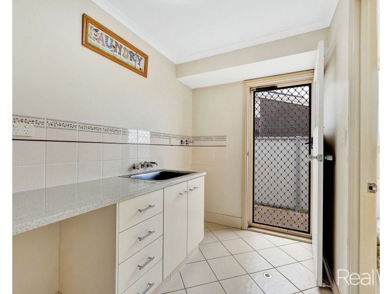 7 Laurel Street, Gooburrum QLD 4670