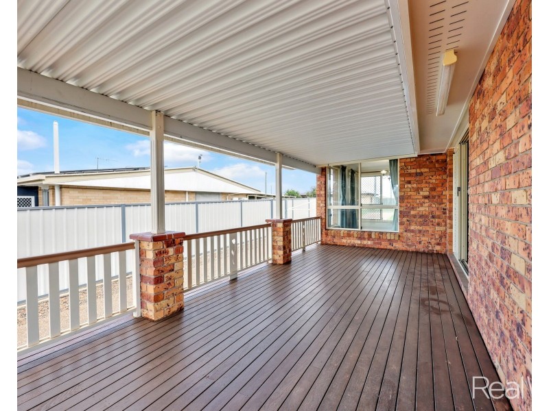 7 Laurel Street, Gooburrum QLD 4670